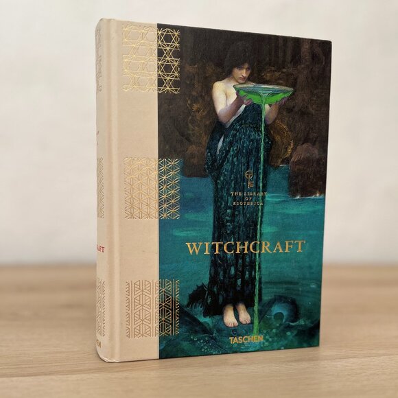 Witchcraft. The Library of Esoterica by Jessica Hundley HARDCOVER - Picture 1 of 16